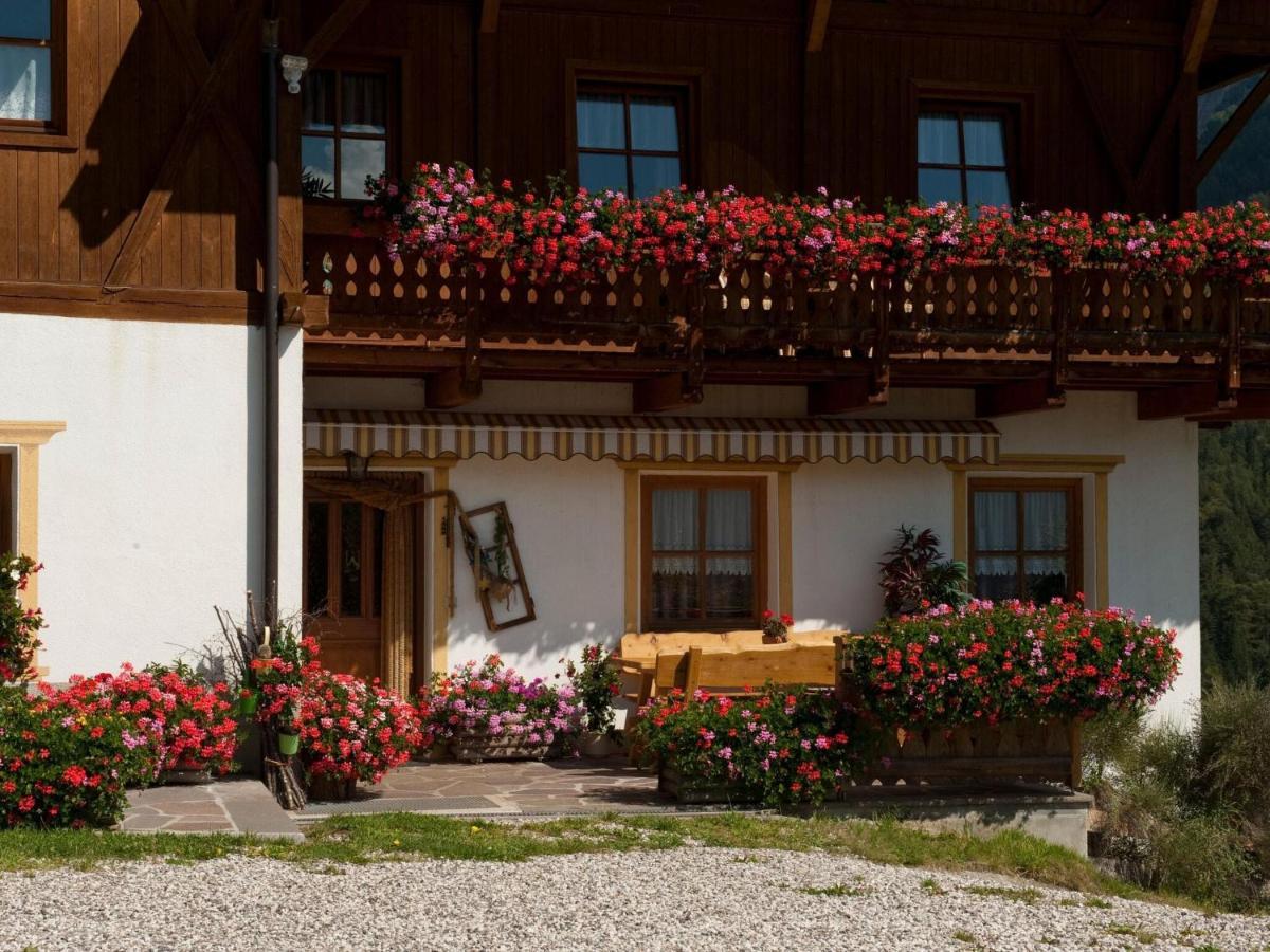 Apartment House Niedermunthof Sass Rigais, Villnoess المظهر الخارجي الصورة